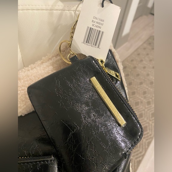NWT, Steve Madden Black Patent & Sherpa Fur Trim Shoulder Bag w Wallet - Picture 2 of 11